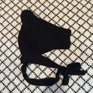 Jordyn Jagger one shoulder tie side top